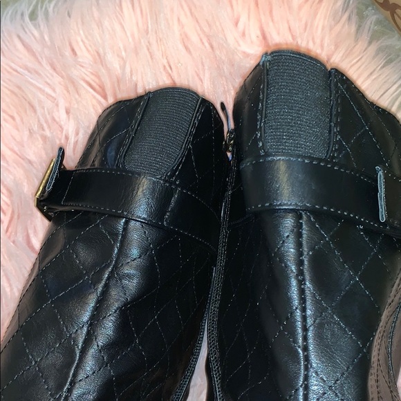 Last pair sz 8❗️Black vegan leather boots❤️ - Picture 4 of 4